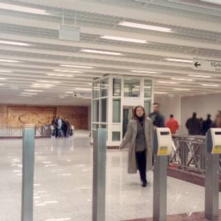 ethniki-amyna-metro-station.jpg